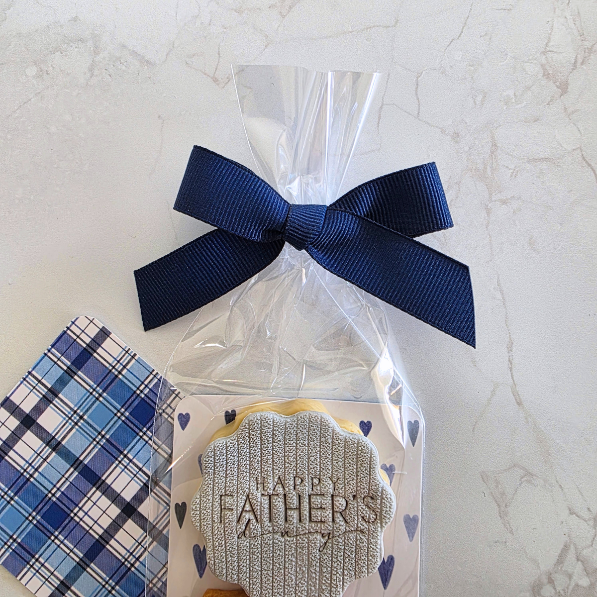 [Food Safe] Blue Hearts And Tartan Pattern - Long Backing Cards - 25 Pack