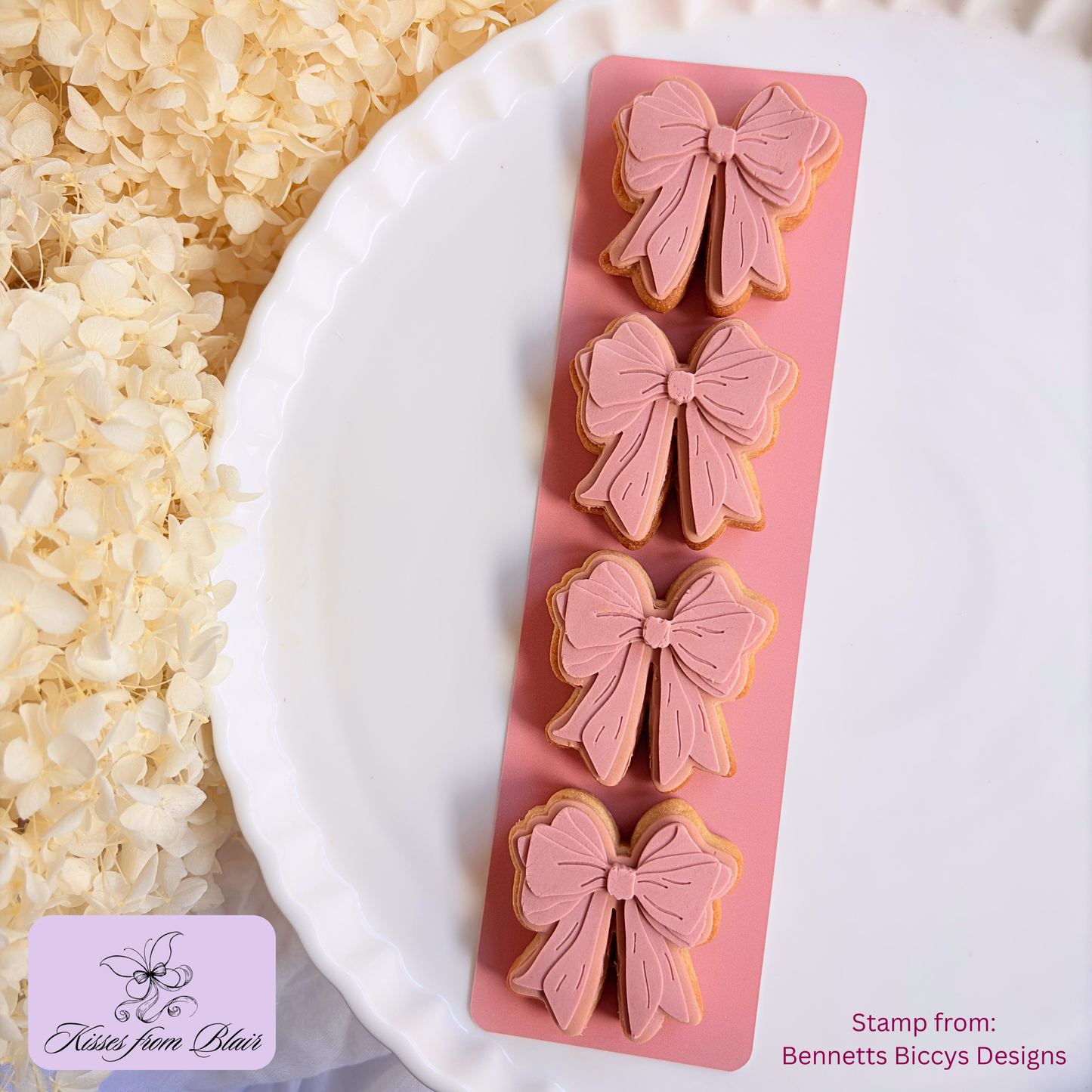 [Reprints] Brown Bows - Long Backing Cards - 25 Pack